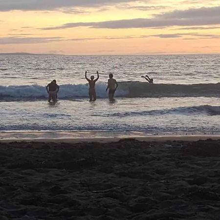 Apartment Beachfront Accommodation Estepona Esterno foto